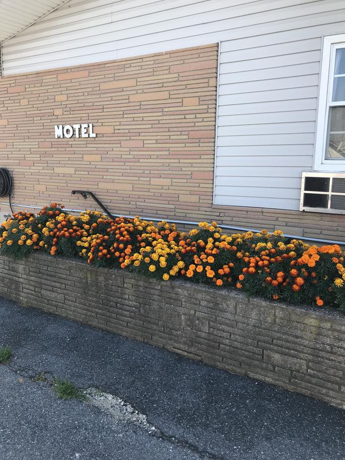 Dutch Motel Palmyra Exterior foto